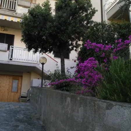 Apartment Trilocale Laghetto *